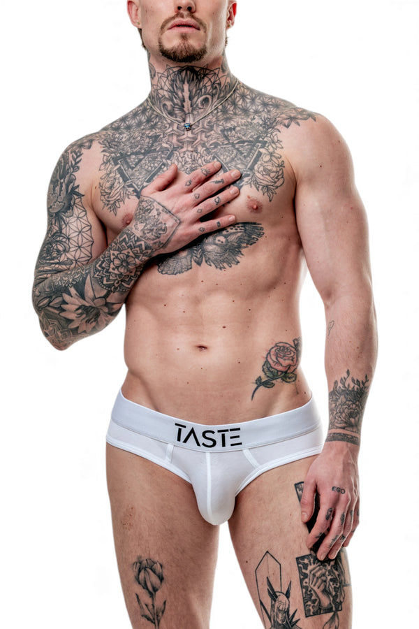 TASTE | Signature Brief White on White